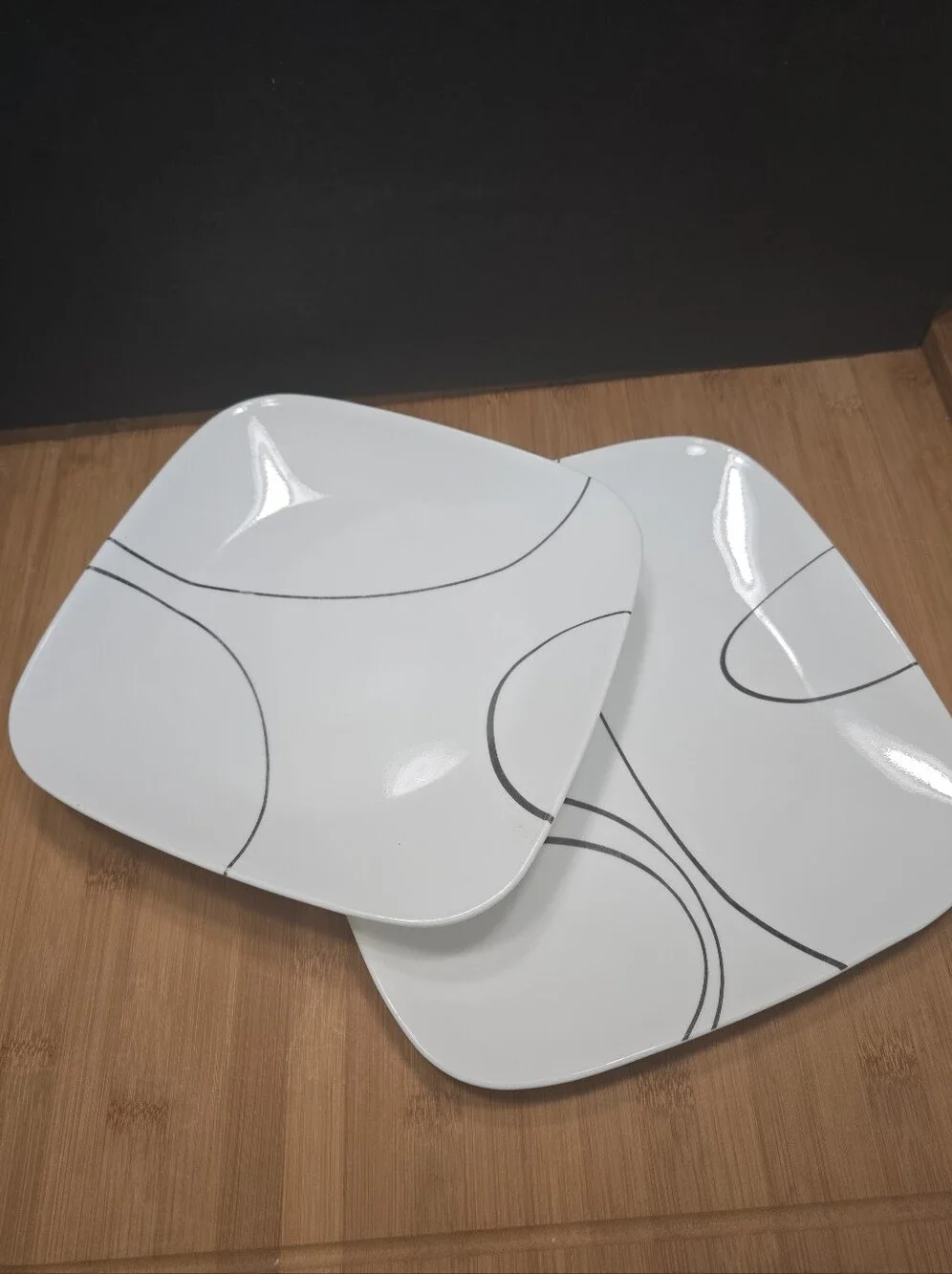 Corelle simple lines